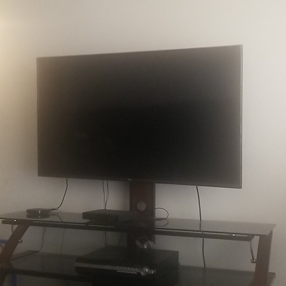 Meet your Posher, Esther - Picture 1 of 1